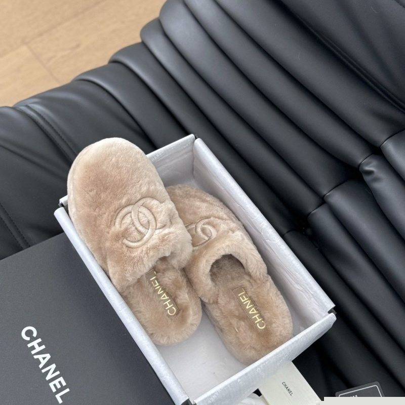 Ch*el slippers